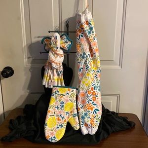 NWOT 3 pc kitchen set (Angel Towel,Bag Holder & Potholder